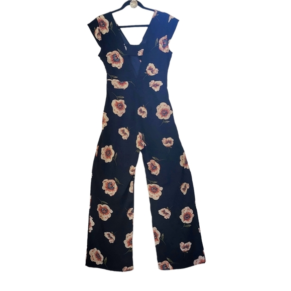 BLU PEPPER Short Sleeve Floral Print Pant Romper Medium - Picture 1 of 9